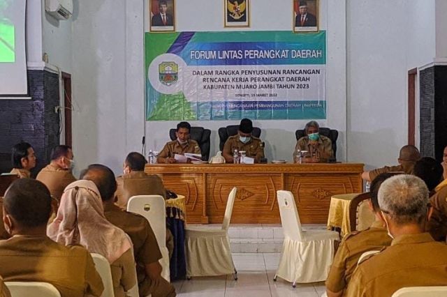 Sekda Budhi Hartono Hadiri Forum Lintas Perangkat Daerah Muaro Jambi