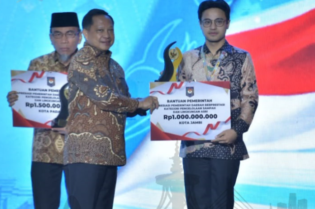 Sabet Juara III Sumatra: Pemkot Jambi Bawa Pulang Bonus Rp1 Miliar dari Kemendagri