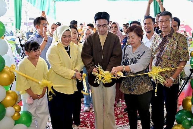 Wawako Diza Resmikan Genzhi Cafe and Resto: Dukung Iklim Investasi