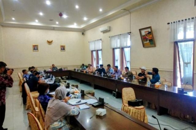 Cari Solusi, DPRD Provinsi Jambi Pelajari dan cari Solusi Konflik Lahan Masyarakat dengan Perusahaan