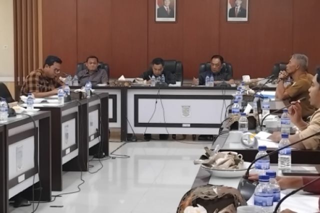 DPRD Kota Jambi Tegas Tolak Stockpile Batu Bara di Aur Kenali
