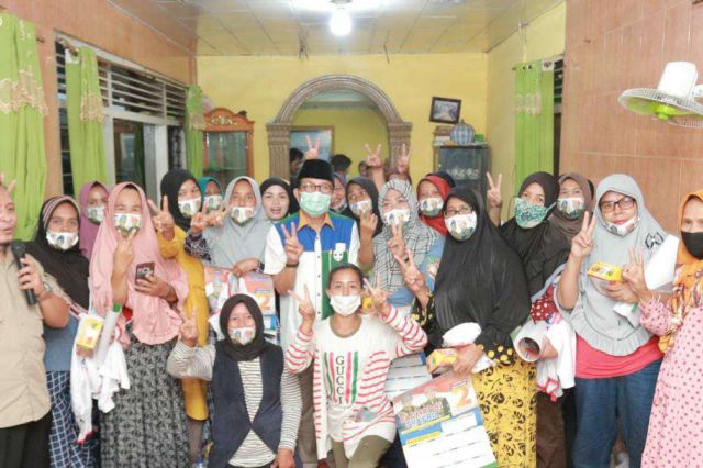 Teriakan 'Jambi Berkah Lanjutkan' Menggema Saat Fachrori Bersilturahmi di Danau Sipin