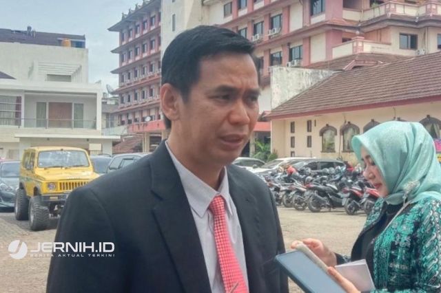 Pesan Faisal Riza ke Wisudawan UNH Jambi: Harus Siap Menjadi Entrepreneur