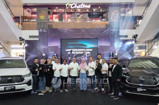 Agung Toyota Perkenalkan Mobil Kebanggaan Keluarga All New Kijang Innova Zenix