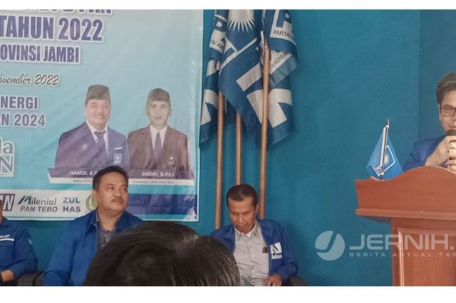 H. Bakri dan Ansori Beri Motivasi Bacaleg PAN Tebo dan Bungo