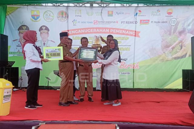 Aksi Nyata Kembalikan Sungai Batanghari Bersih: Pemprov Jambi Berikan Penghargaan Pemenang Lomba Kampung Mantap
