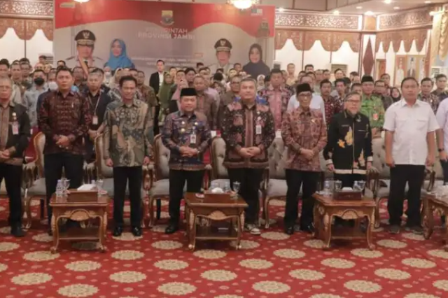 Wabup Hairan Hadiri Sosialisasi Perizinan Air Tanah Berbasis OSS-RBA
