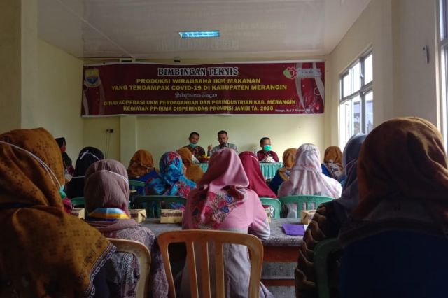 Turun ke Dapil, Juwanda Buka Bimtek IKM Terdampak Covid-19