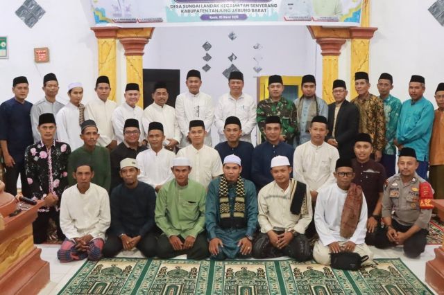 Pemkab Tanjab Barat Laksanakan Safari Ramadan di Desa Sungai Landak