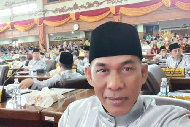 Resmi Terima SK Menjadi Ketua Berkarya Jambi, Rusdi Ajak Semua Kader Rapatkan Barisan