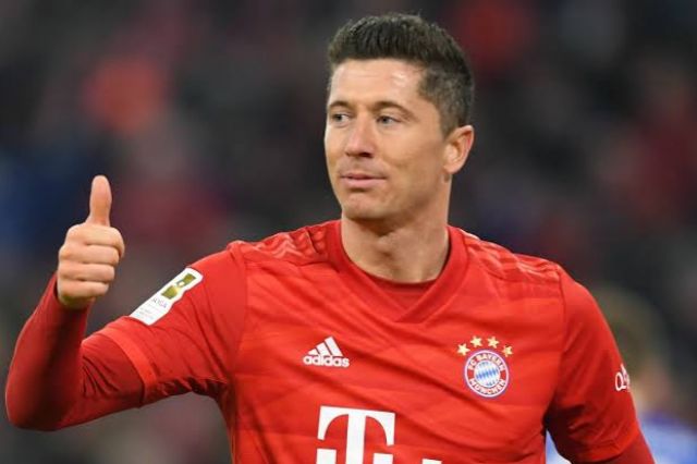 Robert Lewandowski Sumbang Rp 17 Miliar untuk Lawan Virus Corona