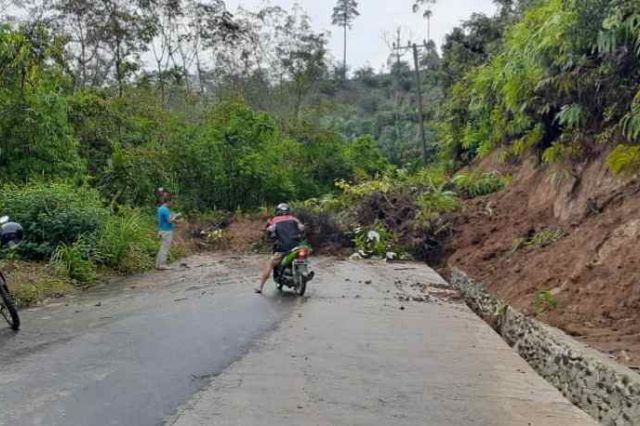 Dua Longsor Terjadi di Merangin, Satu Korban Dikabarkan Belum Ketemu