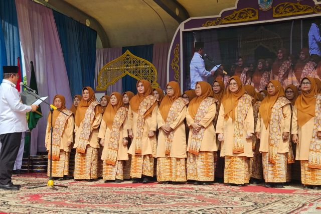 Wali Kota Jambi Maulana Lantik Pengurus Majelis Bahagia Bersholawat