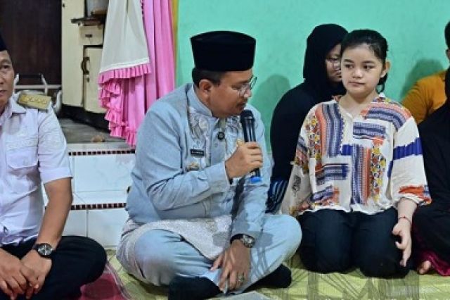 Program Kartu Bahagia: Wali Kota Maulana Serahkan Santunan Rp156 Juta ke Ahli Waris Ketua RT