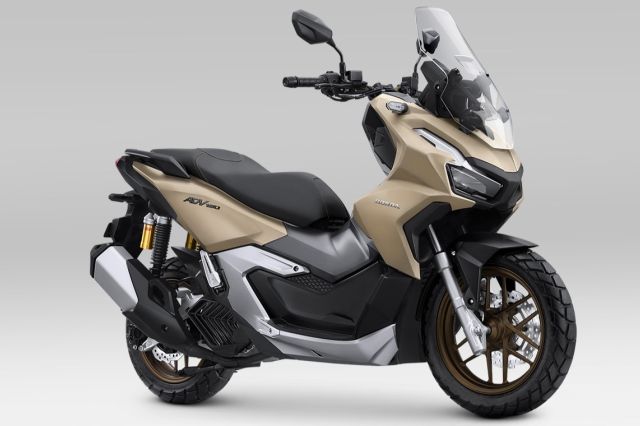 Semakin Tangguh: New Honda ADV160 dengan Warna Baru Telah Hadir di Jambi