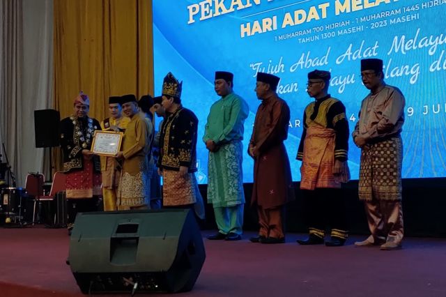 7 Bupati dan Walikota Penerima Penghargaan LAM Provinsi Jambi