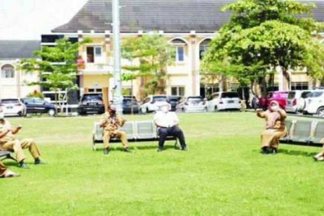 Kadis PUPR Ajak Staf Lakukan ‘Get The Sun’ Sebelum Bekerja