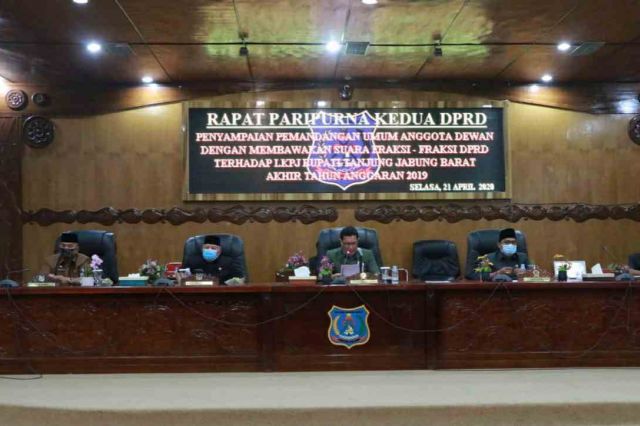 Bupati Hadir Paripurna Kedua Pembahasan LKPJ Tahun Anggaran 2019