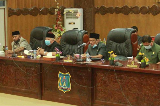 Bupati Tanggapi Pemandangan Umum Fraksi DPRD Terkait LKPJ TA 2019