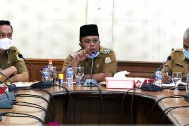 Wabup Robby Pimpin Rapat Forum TJSLP