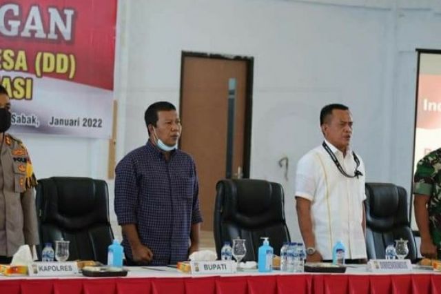 Bupati Romi Ikuti Rapat Asistensi DD dan Percepatan Capaian Vaksinasi Covid -19