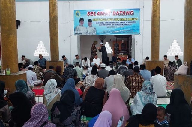 Bupati Romi Hadiri Safari Ramadhan di Masjid Simpang Tuan