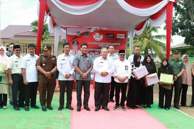 Bupati Safrial Launching Bansos Program Sembako Non Tunai