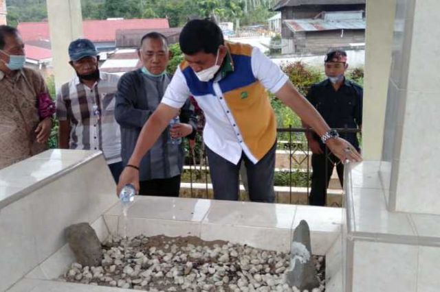 Syafril Nursal Ziarah ke Makam Panglima Perang Kerinci Depati Parbo