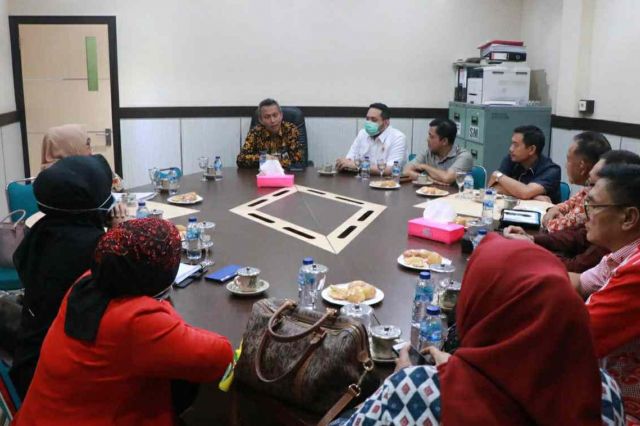 Sekda Sambut Kunker DPRD Jambi Tinjau Persiapan Tanjab Barat Hadapi Wabah Corona