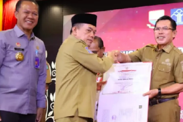 Pemkot Sungai Penuh Terima Penghargaan Kota Peduli HAM