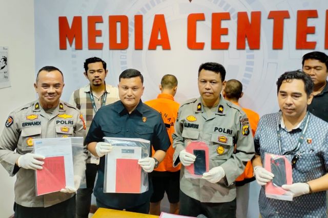 Diamankan di Pulau Jawa: Subdit V Cyber Ditreskrimsus Polda Jambi Bekuk Dua Pelaku Penipuan Penjualan Secara Online
