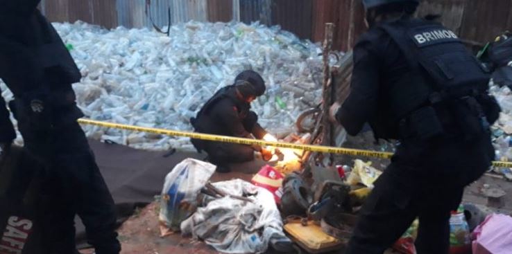 Penemuan granat ditumpukan besi rongsok
