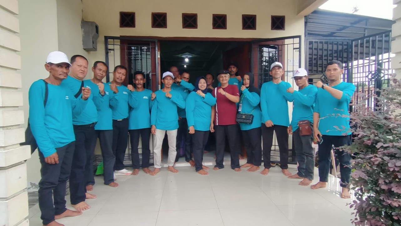 Perjuangan petani dan YKR menghadapi PT WKS