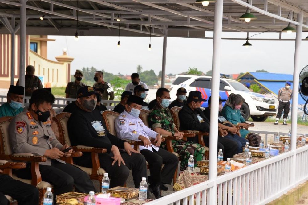 Wakil Ketua DPRD Provinsi Jambi, Pinto Jayanegara saat hadiri lomba melukis Sungai Batanghari