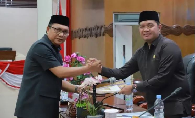 Pj Sekda Tanjab Barat sampaikan nota pengantar rancangan perubahan KUA dan PPAS APBD TA 2024