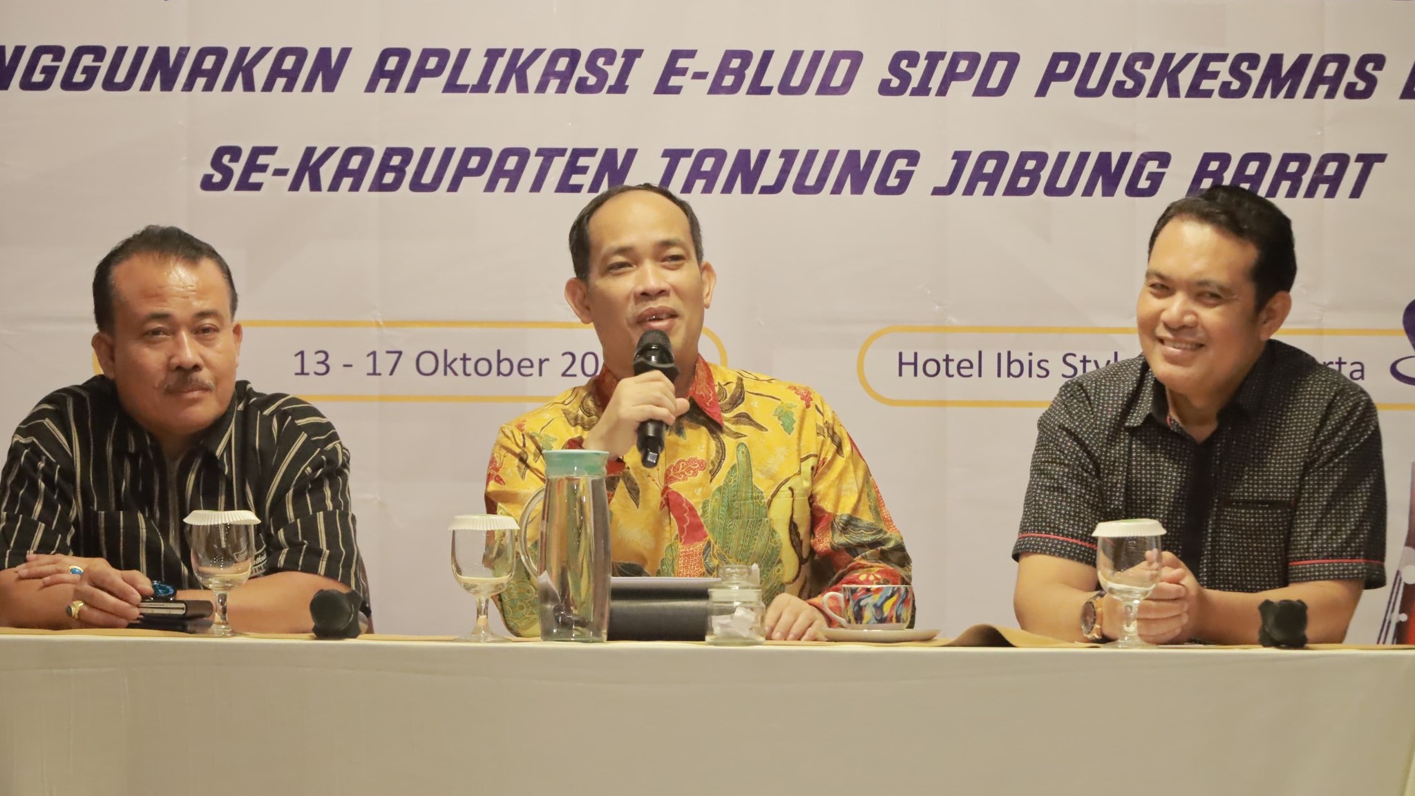 Pjs Bupati Tanjab Barat bimtek E-BLUD Puskesmas dan Rumah Sakit