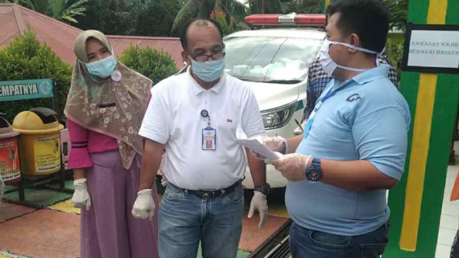 Puskesmas Bangko saat terima bantuan dari BUMN