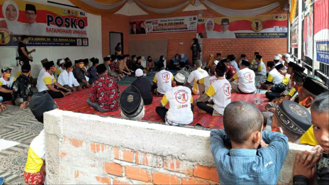 Silaturahmi Ratu dengan warga Desa Lopak Aur, Kecamatan Pemayung, Kabupaten Batanghari