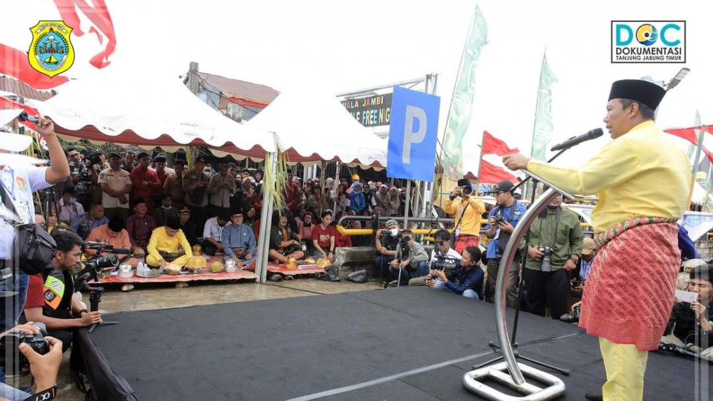 Bupati Romi 