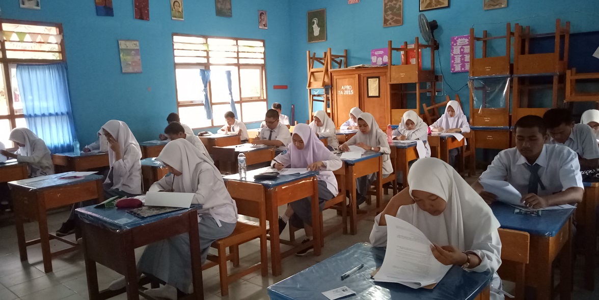 Ilustrasi siswa belajar