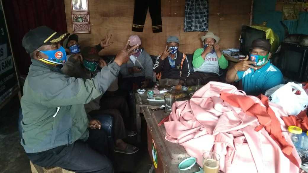 Warga Kayo Aro saat nyatakan dukungan ke Al Haris-Sani