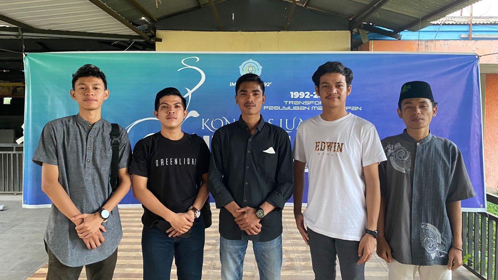 Ketua IMKS Jambi periode 2022-2023, Widio Saputra (tengah)
