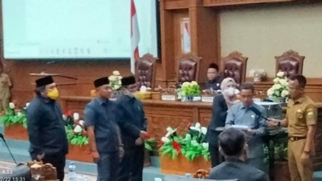 Zulkifli saat terpilih jadi Ketua BK DPRD Muaro Jambi